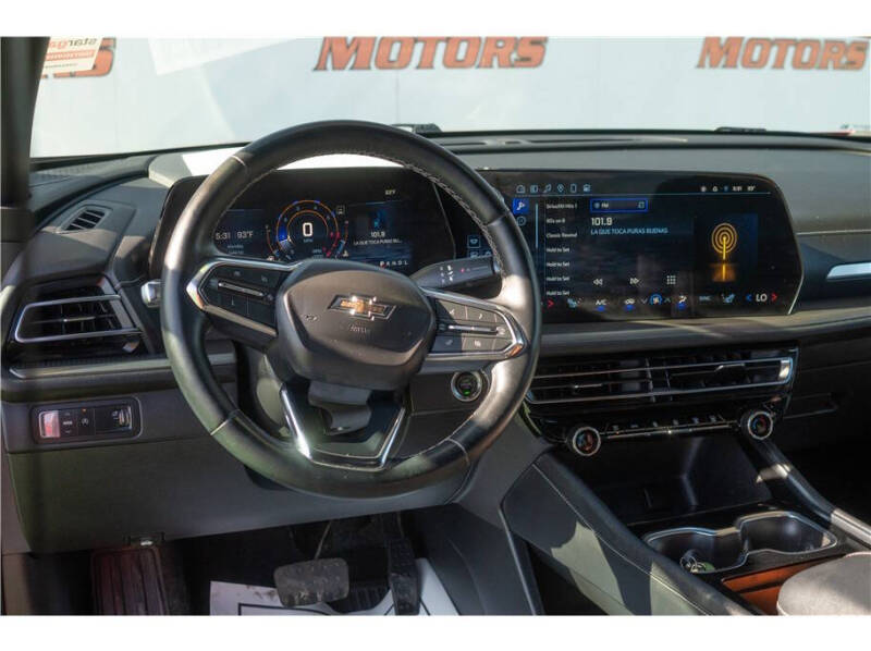 2024 Chevrolet Traverse LT