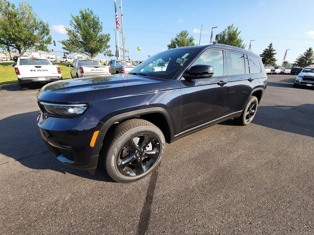 2024 Jeep Grand Cherokee L for sale at Victoria Auto Sales in Victoria, MN