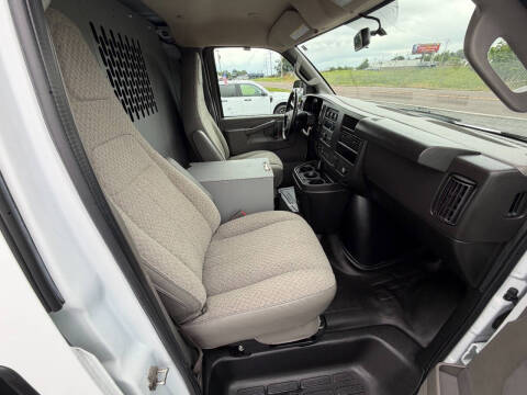 2022 Chevrolet Express 2500