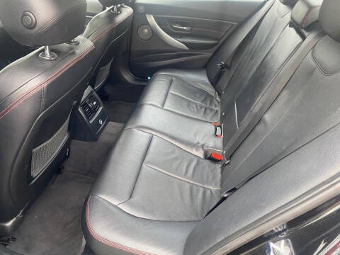 2012 BMW 3 Series 328i