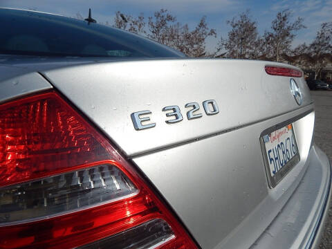 2004 Mercedes-Benz E-Class E 320