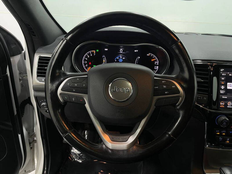 2020 Jeep Grand Cherokee Laredo