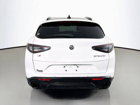 2024 Alfa Romeo Stelvio Veloce
