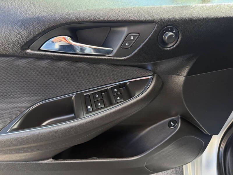 2017 Chevrolet Cruze LT Auto