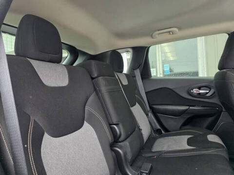 2014 Jeep Cherokee Sport