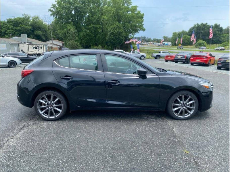 2018 Mazda MAZDA3 Touring