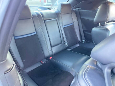 2014 Dodge Challenger SRT8