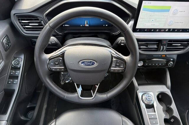 2024 Ford Escape Platinum