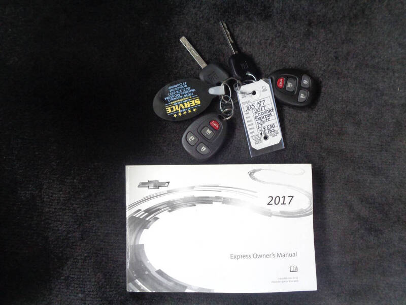 2017 Chevrolet Express LT 3500