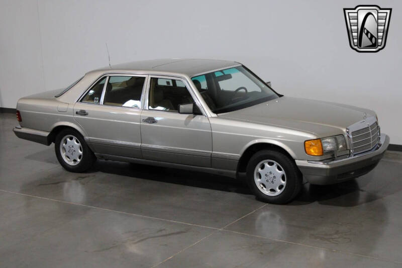 1988 Mercedes-Benz 560-Class 560 SEL
