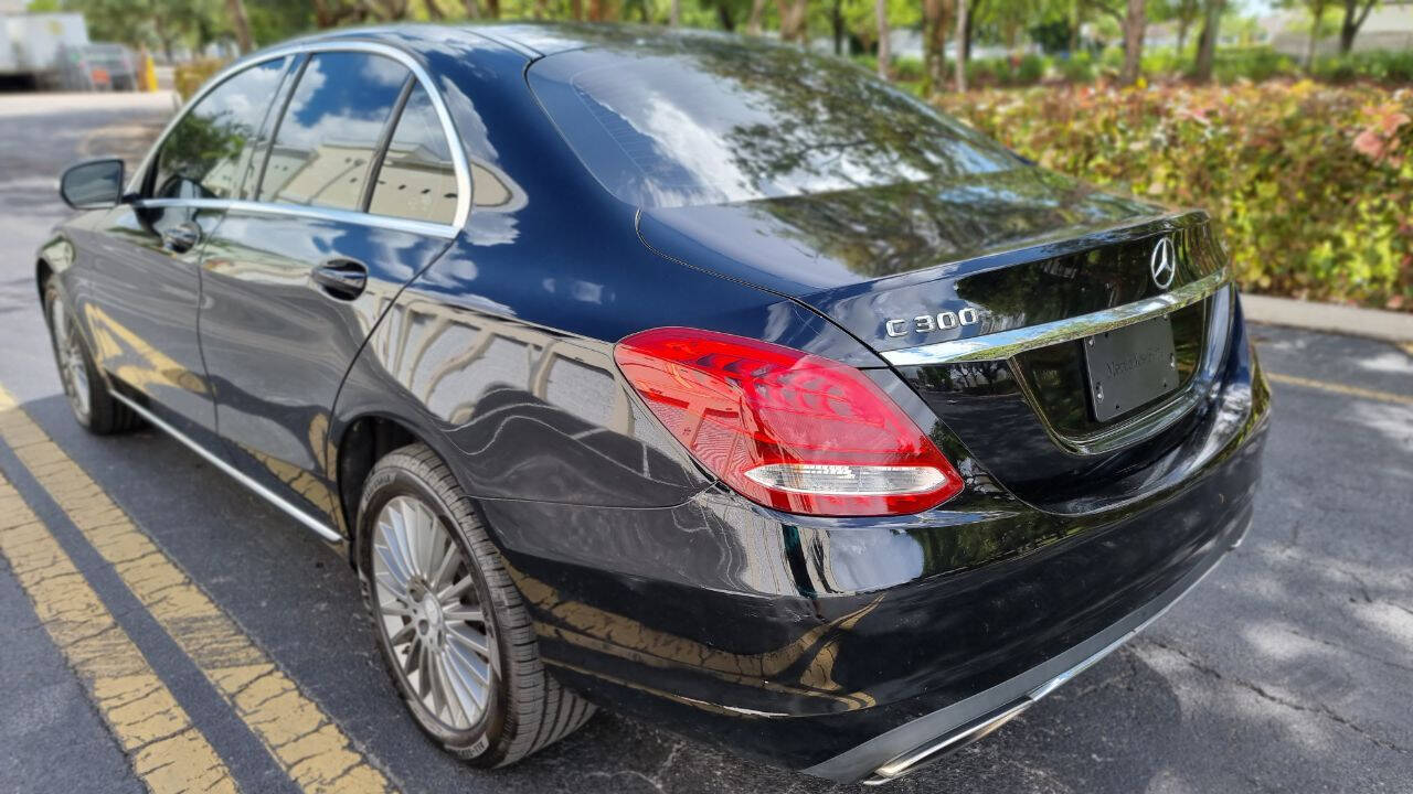 2015 Mercedes-Benz C-Class  - $15,999