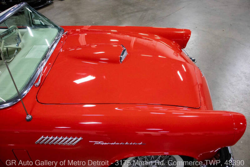 1957 Ford Thunderbird