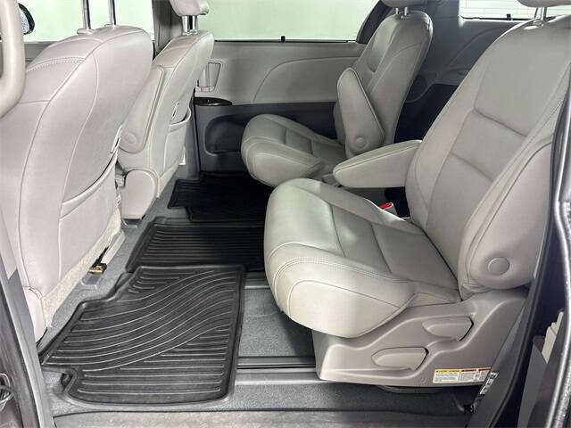 2019 Toyota Sienna XLE Premium 7-Passenger