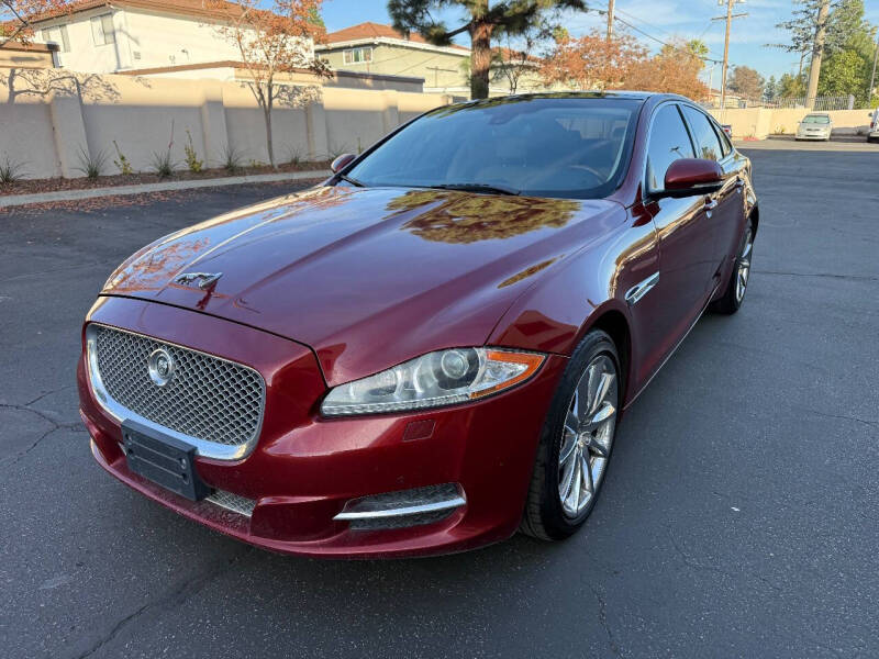 2011 Jaguar XJ Base