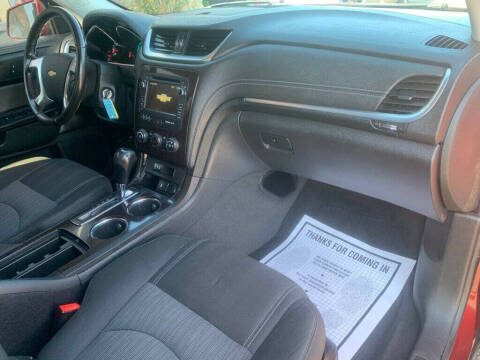 2017 Chevrolet Traverse LT