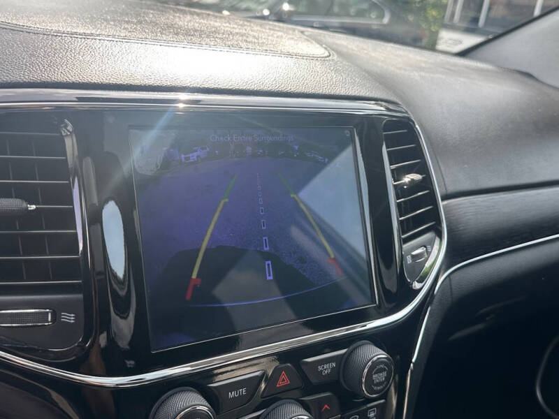 2019 Jeep Grand Cherokee Summit
