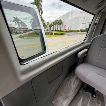 2011 Ford E-350