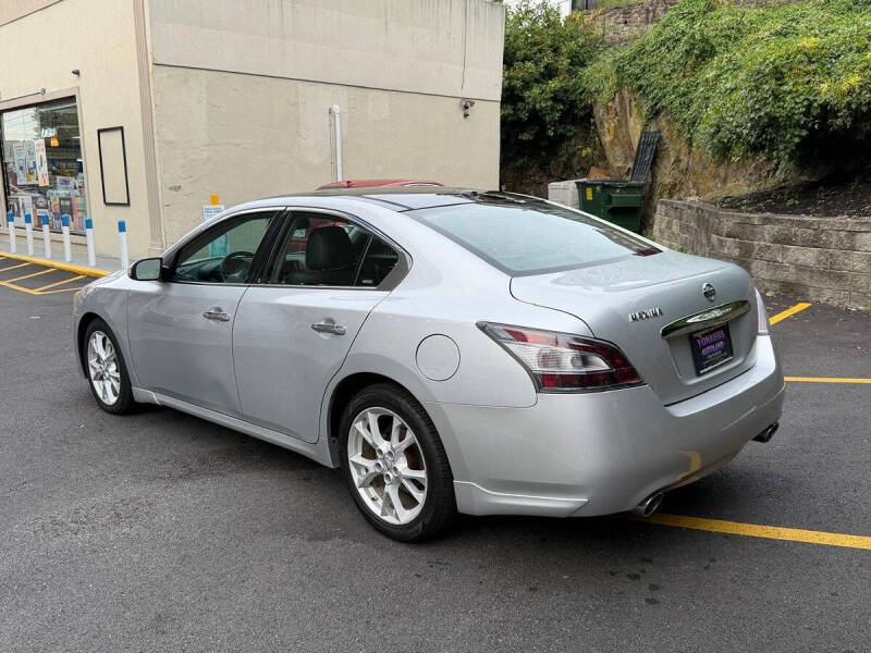 2012 Nissan Maxima