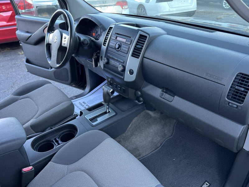 2011 Suzuki Equator Sport