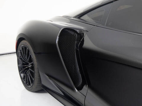 2023 McLaren GT