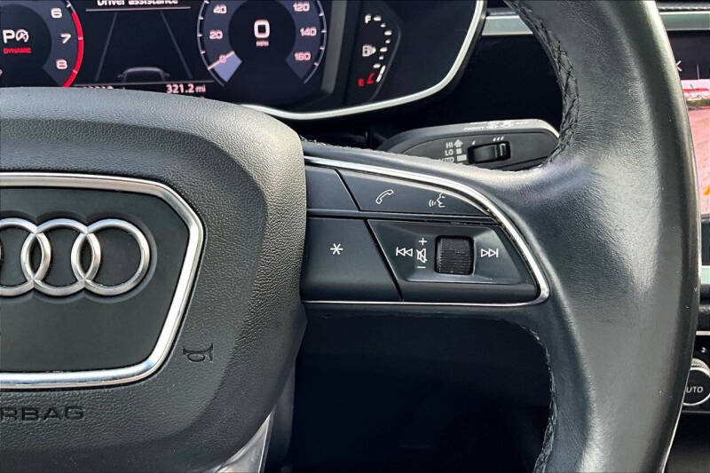 2023 Audi Q3 quattro Premium Plus 40 TFSI