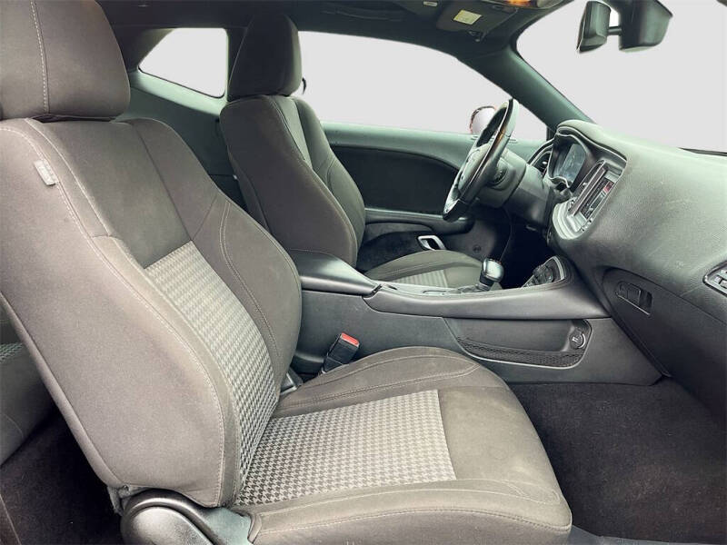 2020 Dodge Challenger SXT