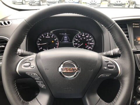 2019 Nissan Pathfinder SV