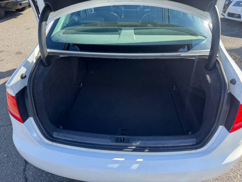 2009 Audi A4 2.0T Premium