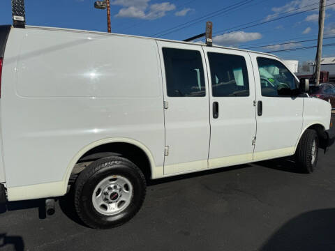 2017 GMC Savana 2500