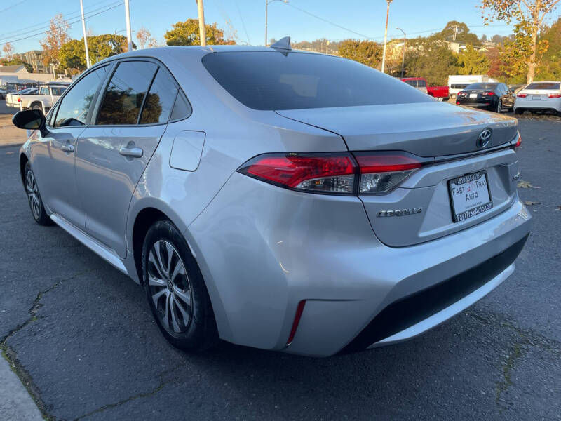 2022 Toyota Corolla Hybrid LE