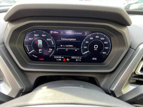 2022 Audi Q4 e-tron quattro Premium 50