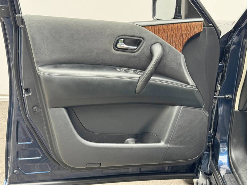 2017 Nissan Armada