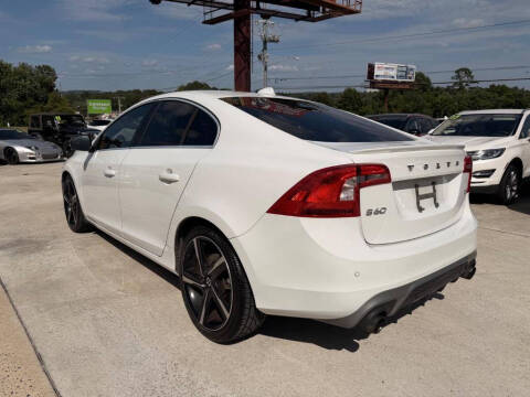 2016 Volvo S60 T5 Drive-E R-Design SE