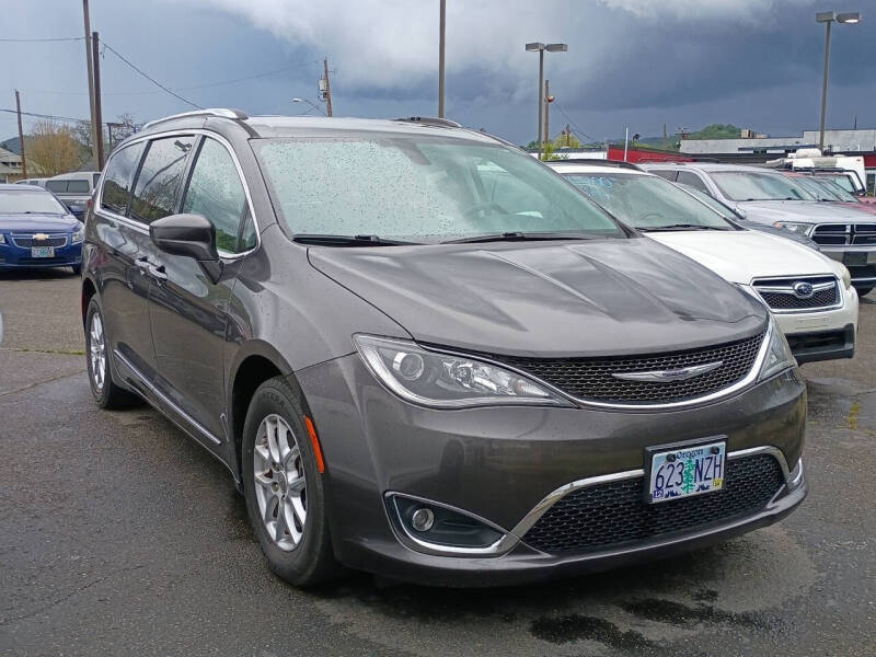 2020 Chrysler Pacifica Touring L