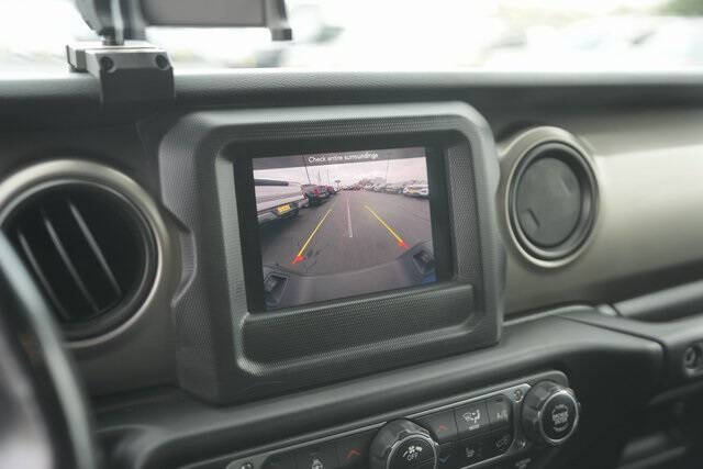 2021 Jeep Gladiator Willys