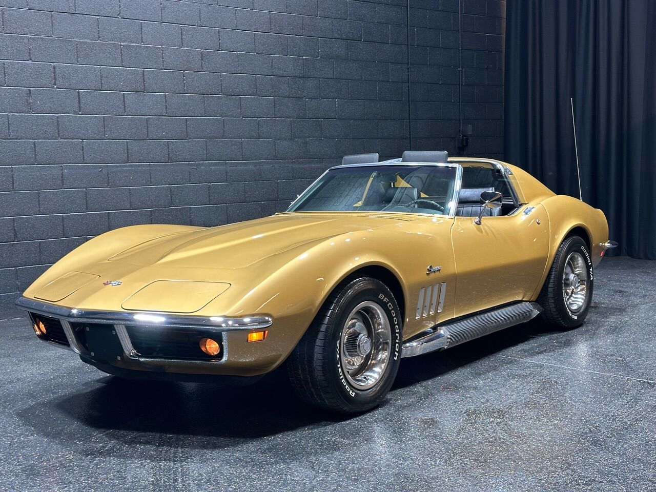 1969 Chevrolet Corvette 36