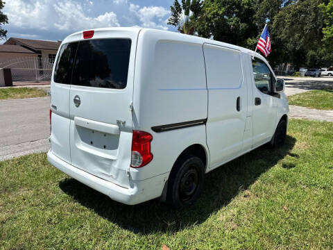 2014 Nissan NV200