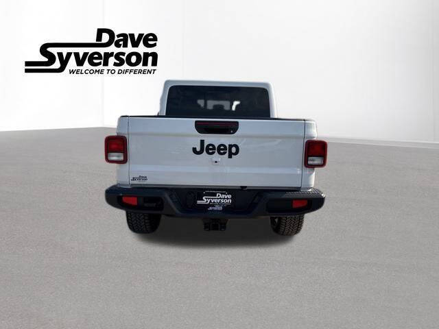 2025 Jeep Gladiator NightHawk