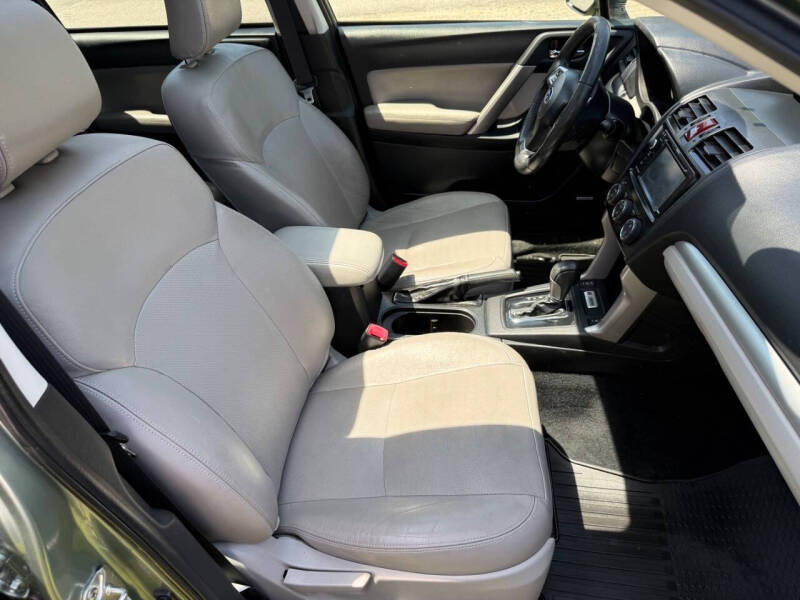 2015 Subaru Forester 2.5i Touring