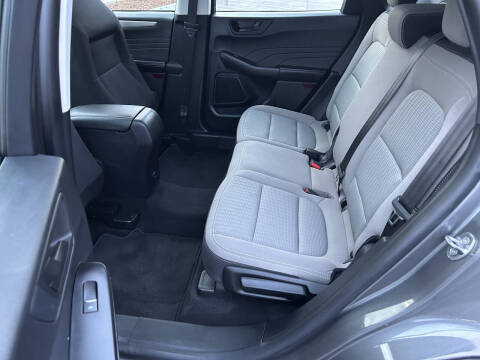 2022 Ford Escape S
