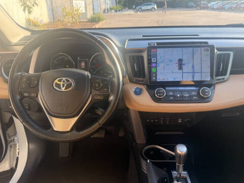 2017 Toyota RAV4 Hybrid Limited