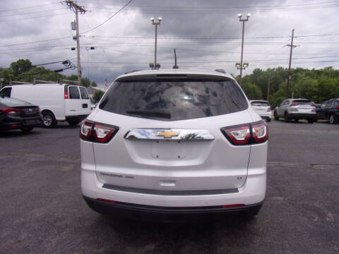 2017 Chevrolet Traverse LT
