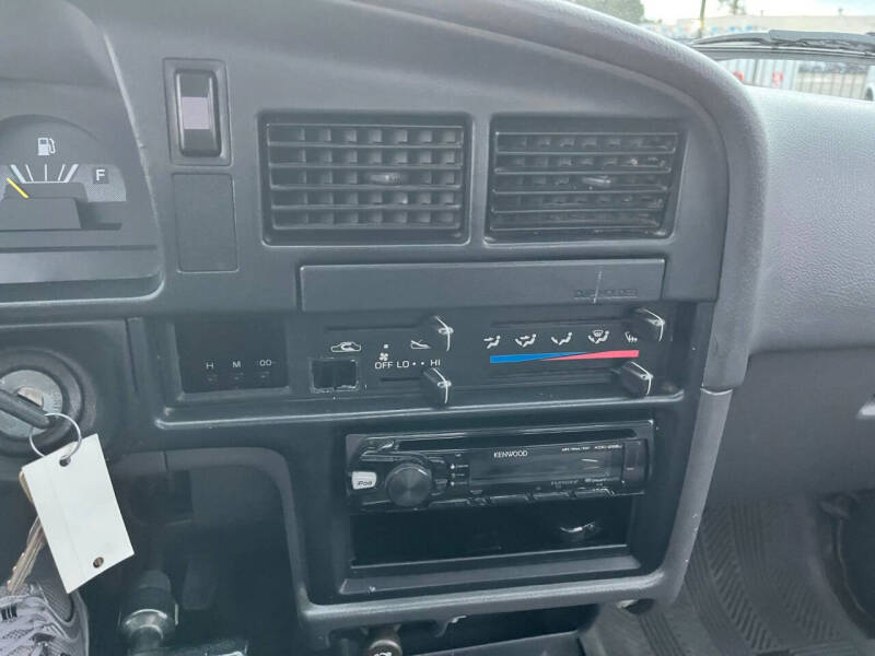 1992 Toyota Pickup Deluxe
