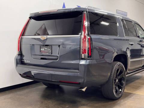 2019 Cadillac Escalade ESV Premium Luxury