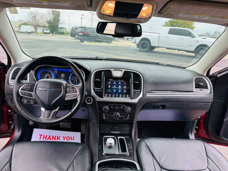 2017 Chrysler 300 Limited