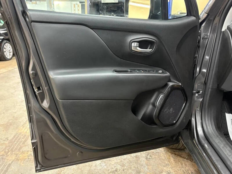 2017 Jeep Renegade Altitude