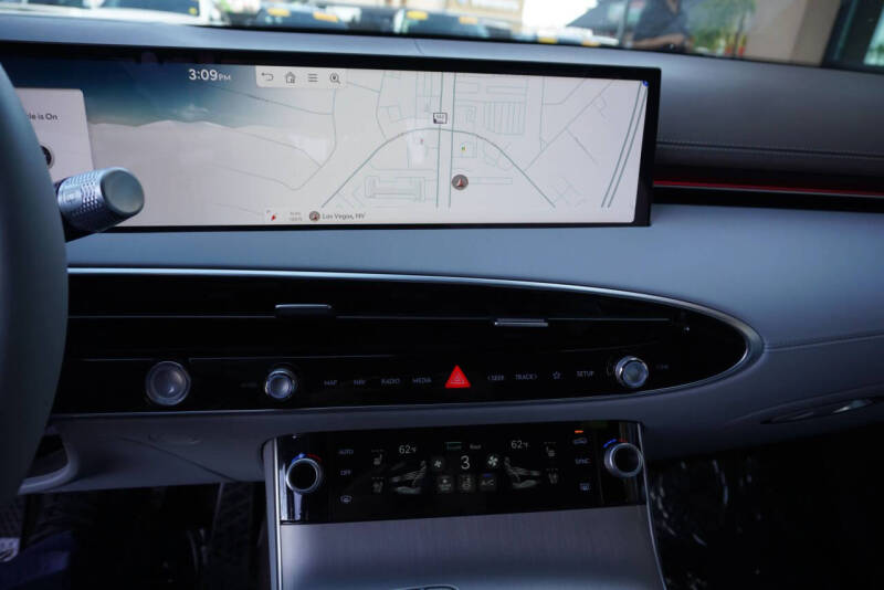 2026 Genesis Electrified GV70 Prestige