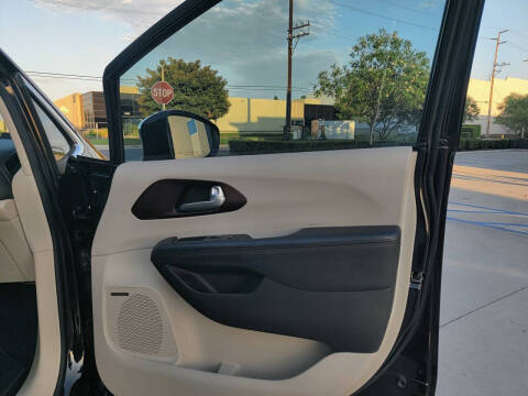 2017 Chrysler Pacifica Limited