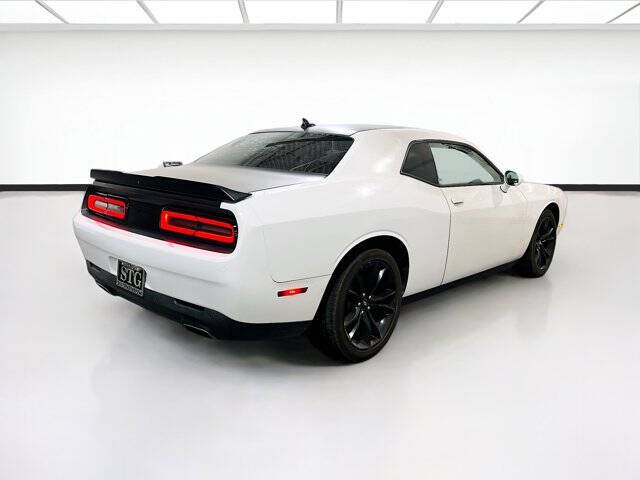 2018 Dodge Challenger SXT Plus