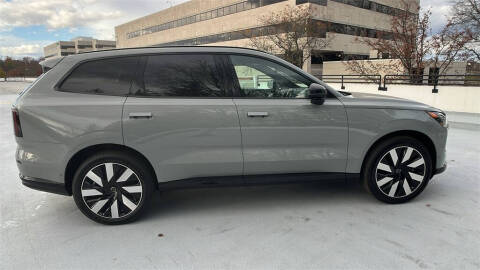 2025 Volvo EX90 Twin Performance Plus 7P